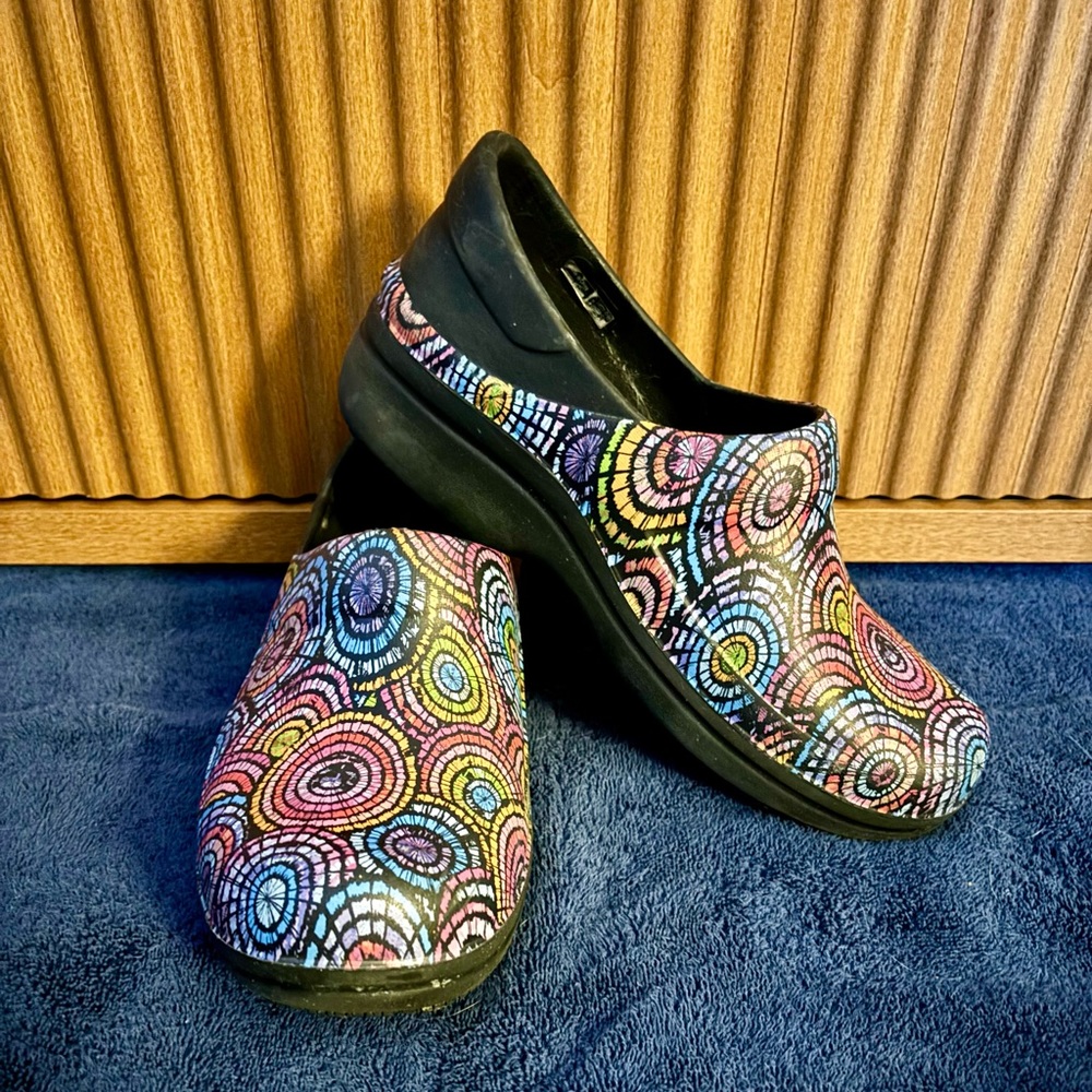 CROCS Neria Pro II Restaurant Nurse Clogs non-slip tread Womens size 10 black